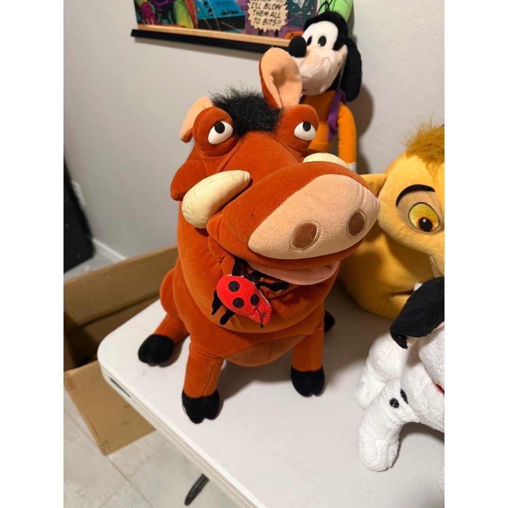 Disney Lion King Pumbaa Warthog Plush Stuffed‎ Animal Toy with Ladybug Accessory
